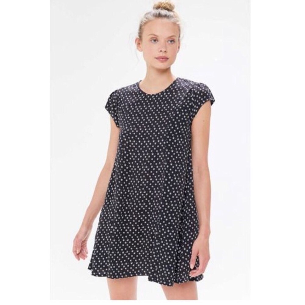 UO Coven Keyhole Shift Mini Dress Black